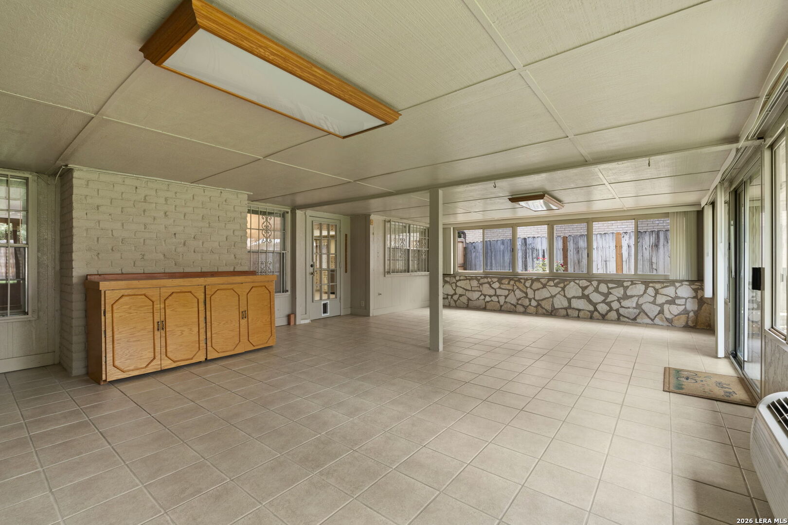 2031 Oak Vista
