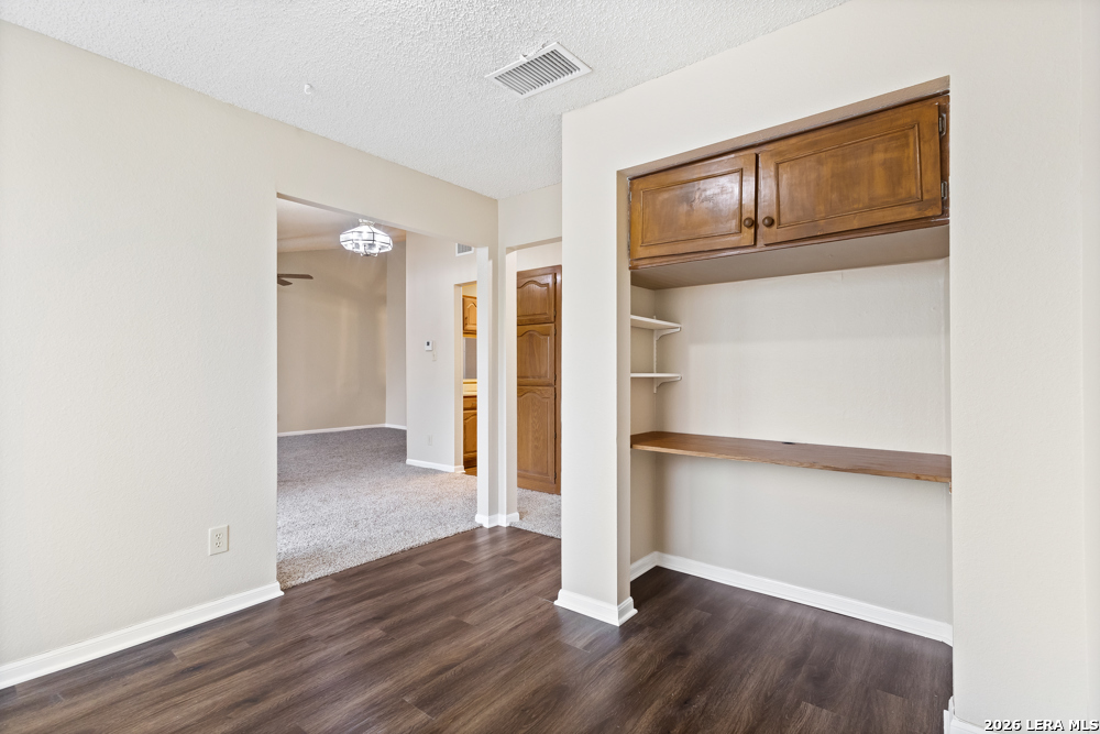 4839 Brandeis 923