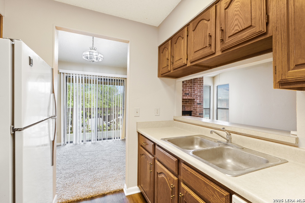 4839 Brandeis 923