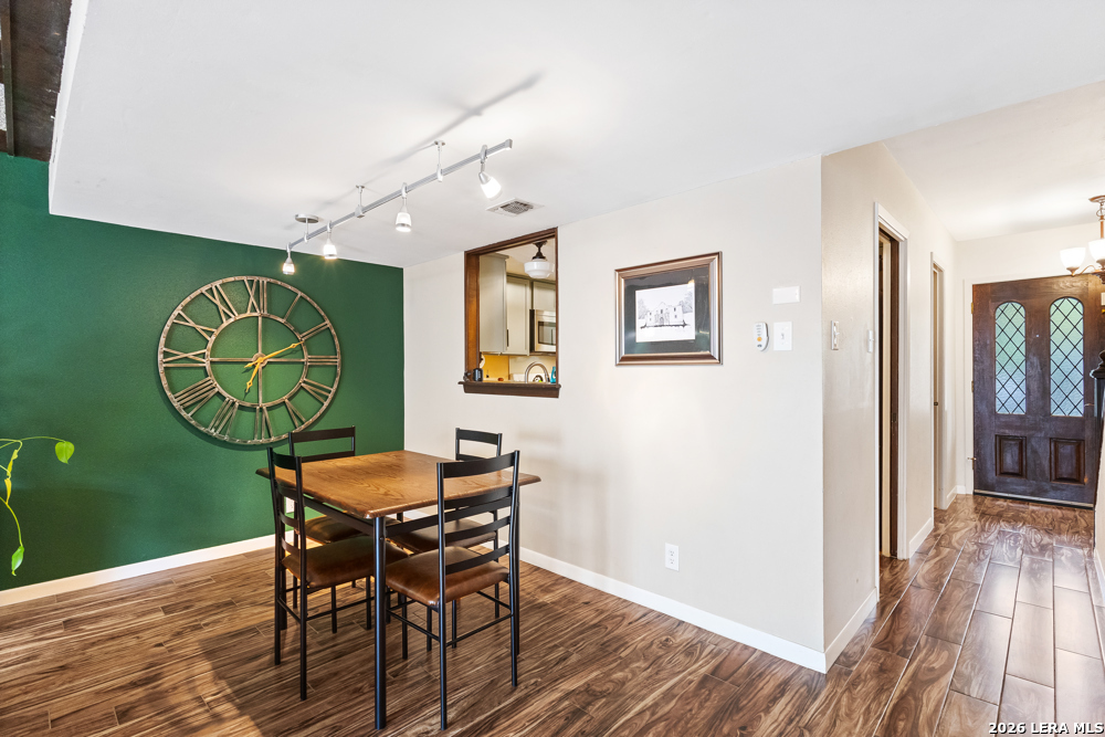 11303 Vance Jackson K2