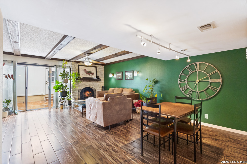 11303 Vance Jackson K2