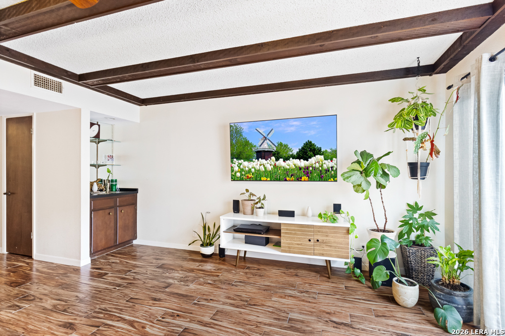 11303 Vance Jackson K2