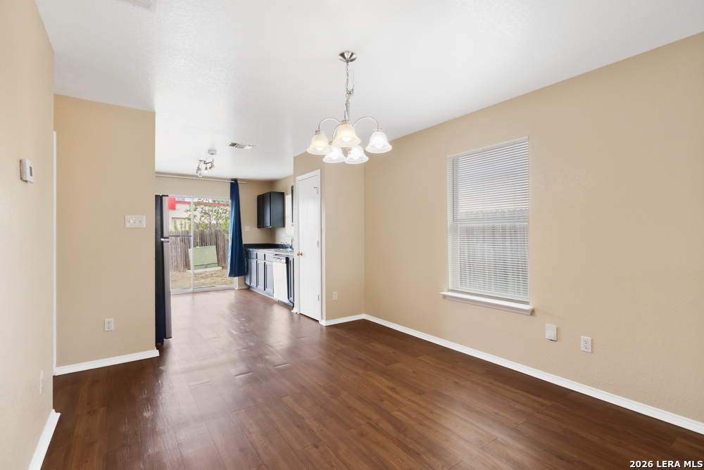 8304 Heights Valley