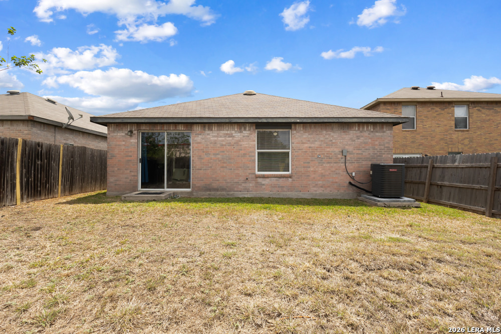 8304 Heights Valley