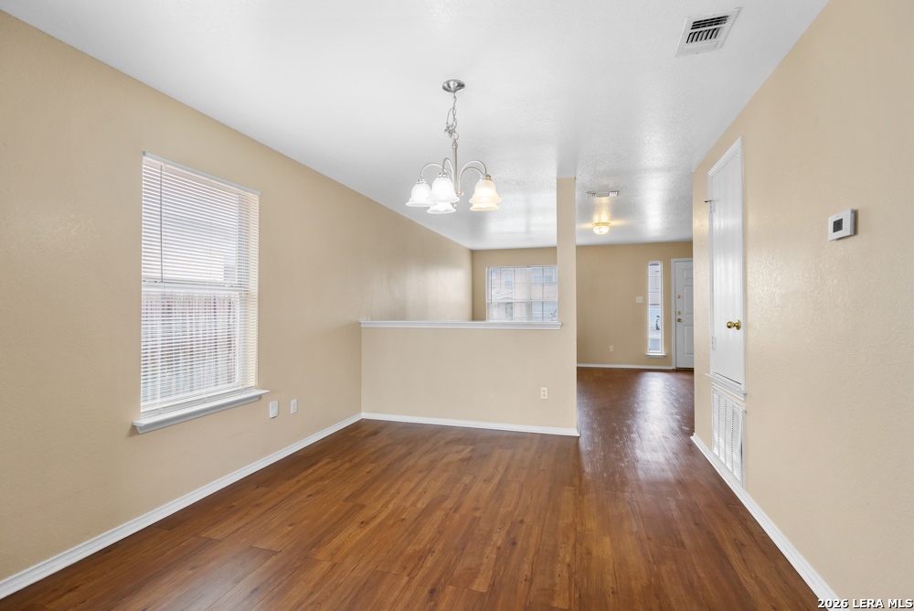8304 Heights Valley
