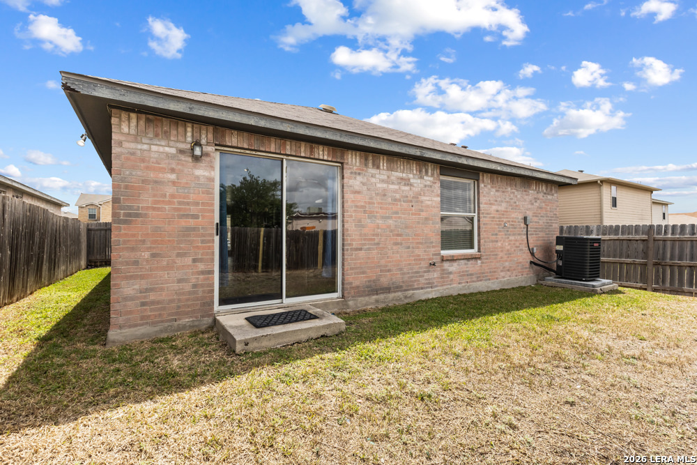 8304 Heights Valley