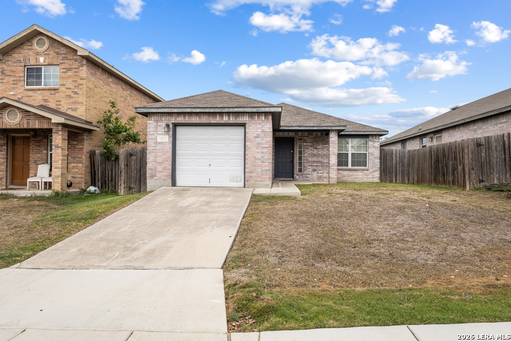 8304 Heights Valley
