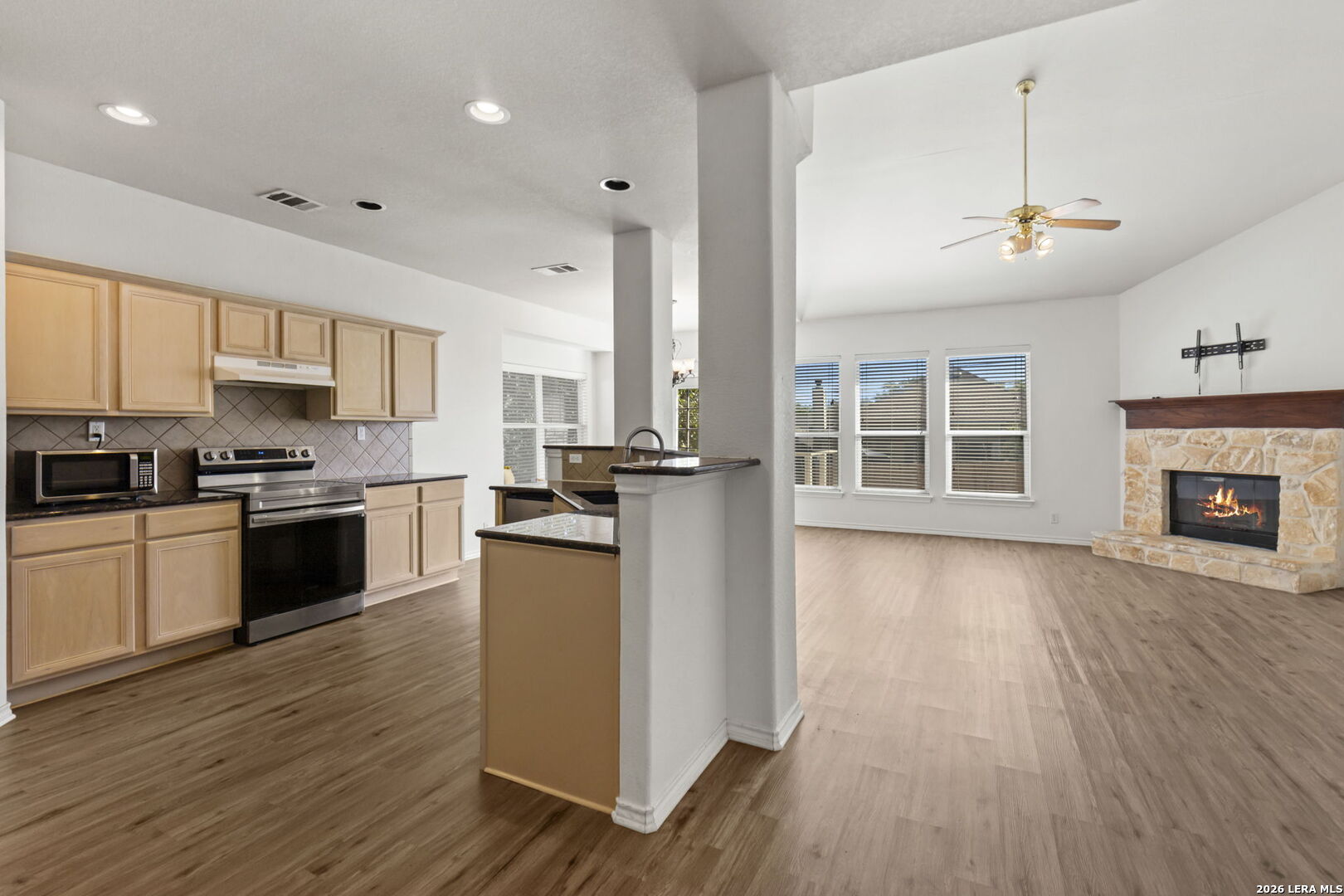 910 Thomas Ridge