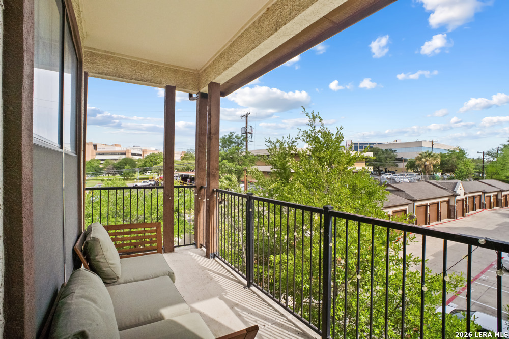 7342 Oak Manor Dr 1302