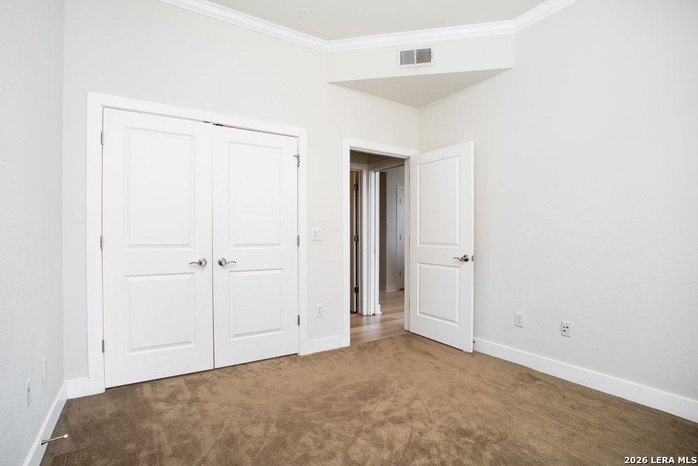7342 Oak Manor Dr 1302