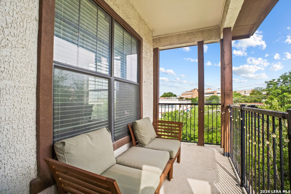 7342 Oak Manor Dr 1302