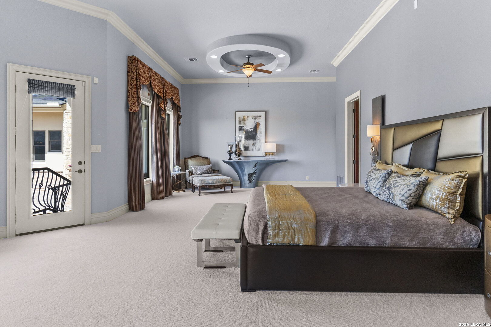 6762 MANOR HL
