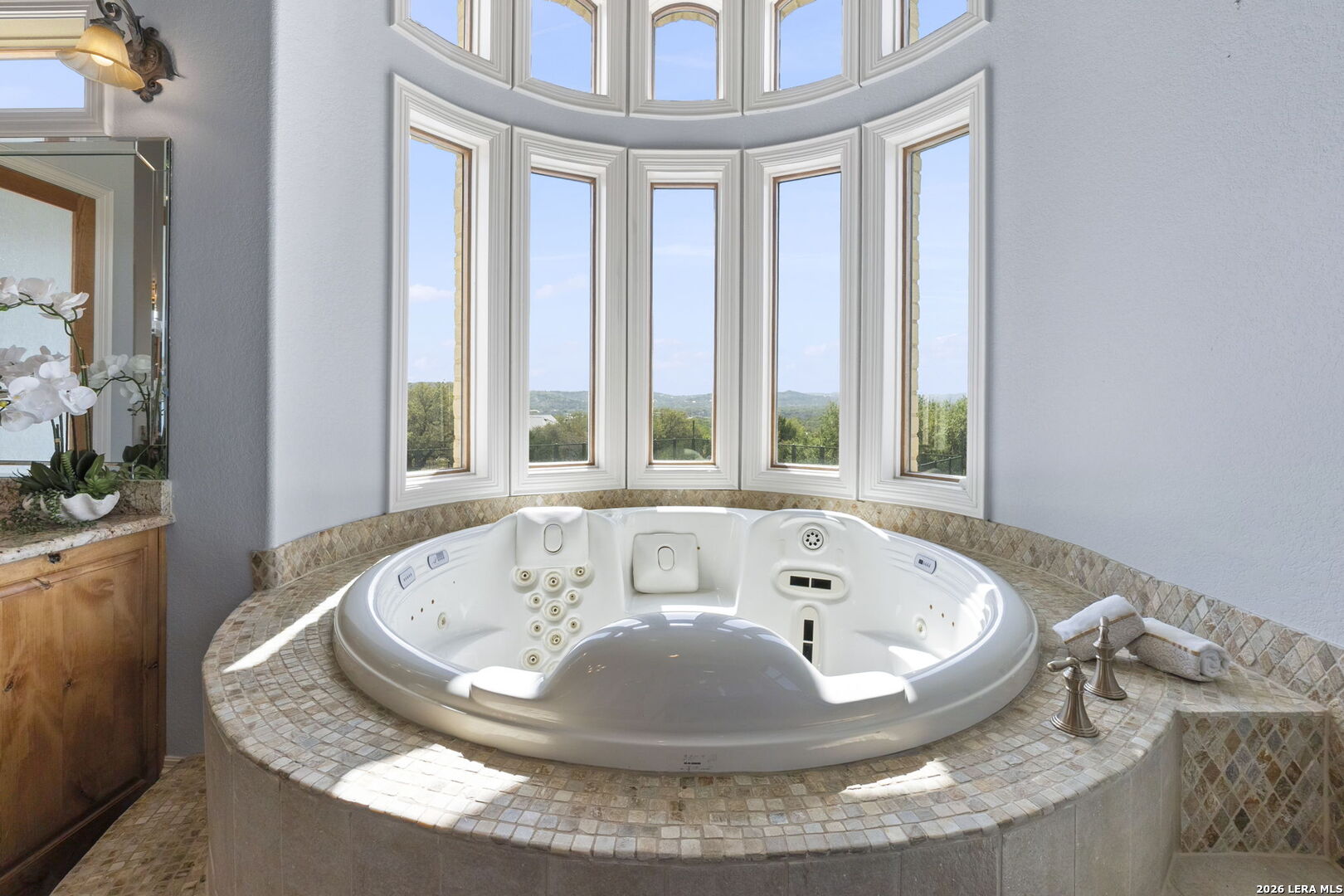 6762 MANOR HL