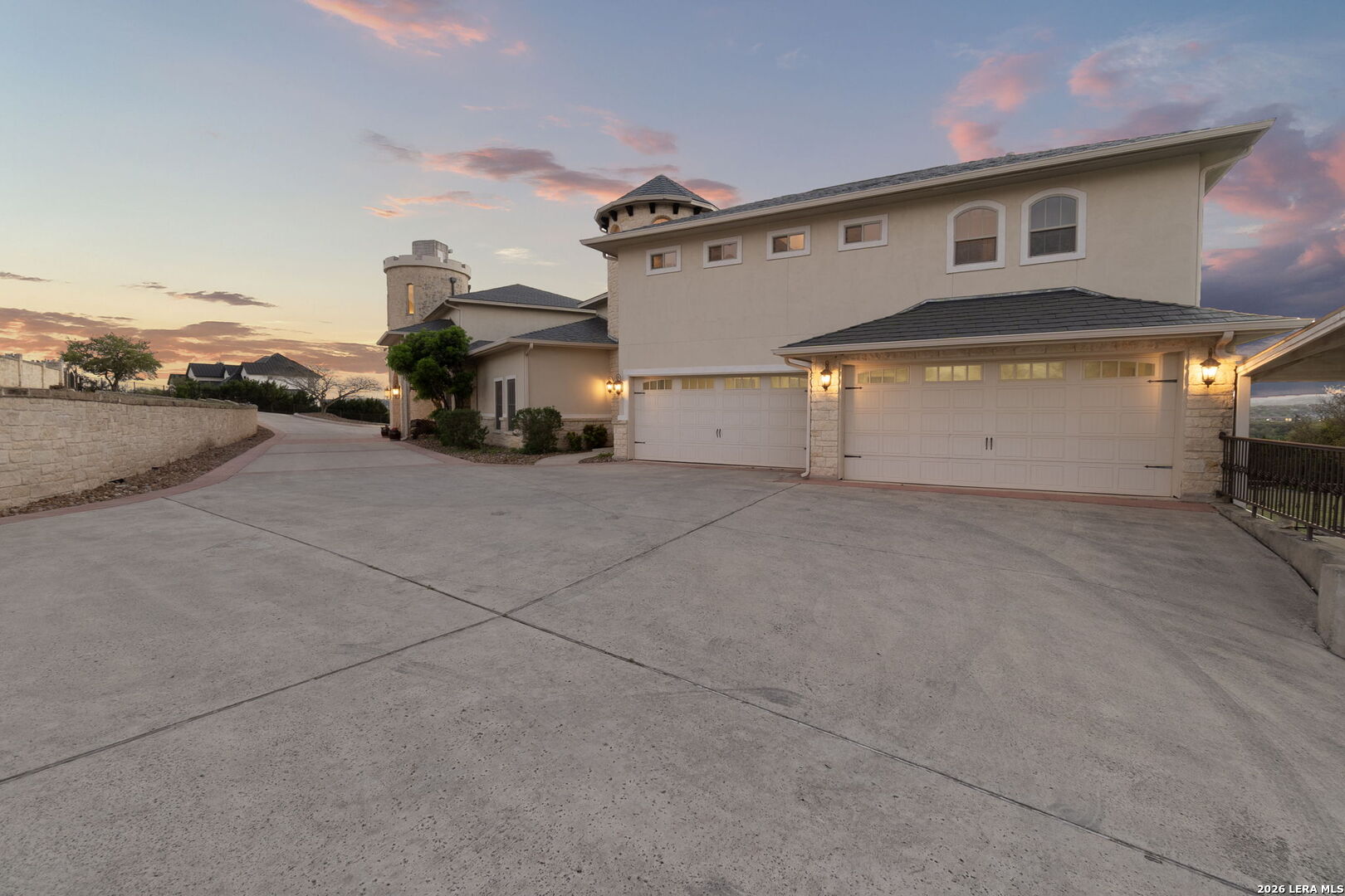 6762 MANOR HL