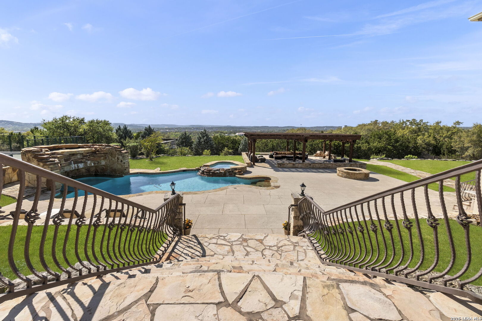 6762 MANOR HL