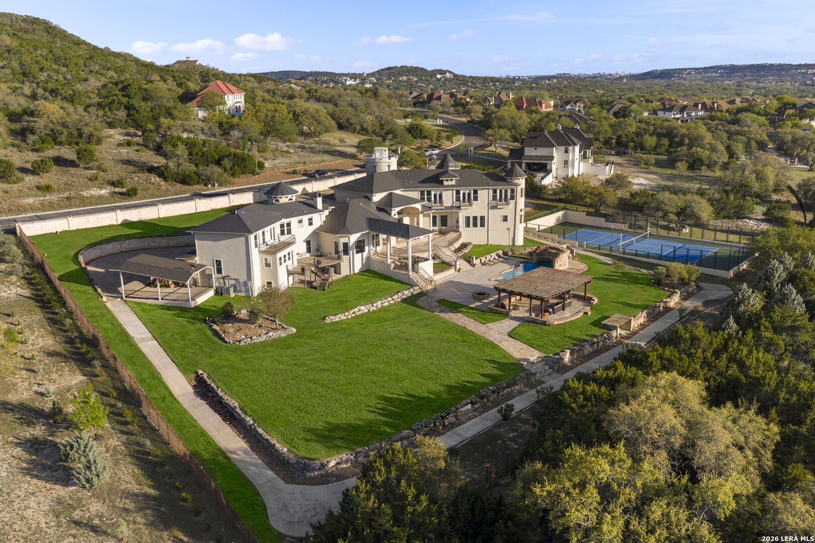 6762 MANOR HL