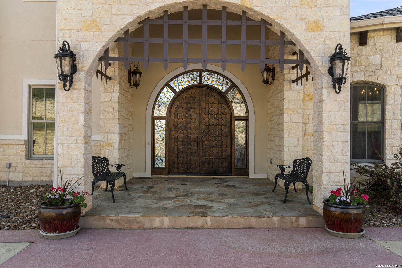 6762 MANOR HL