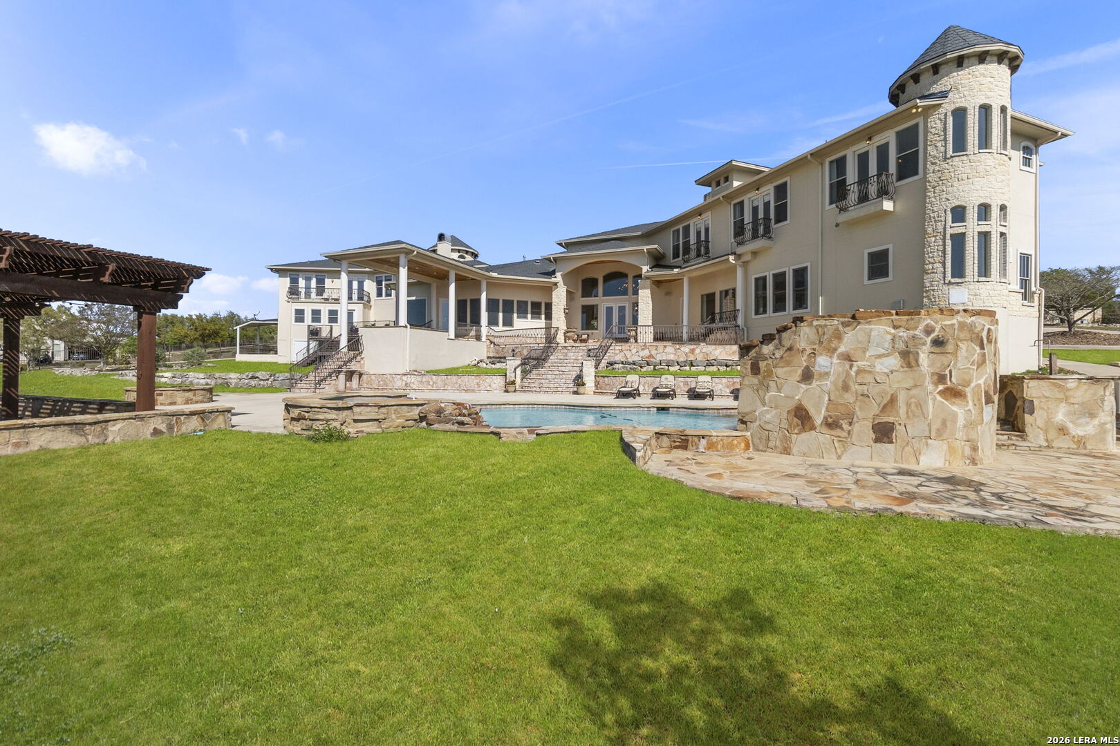 6762 MANOR HL