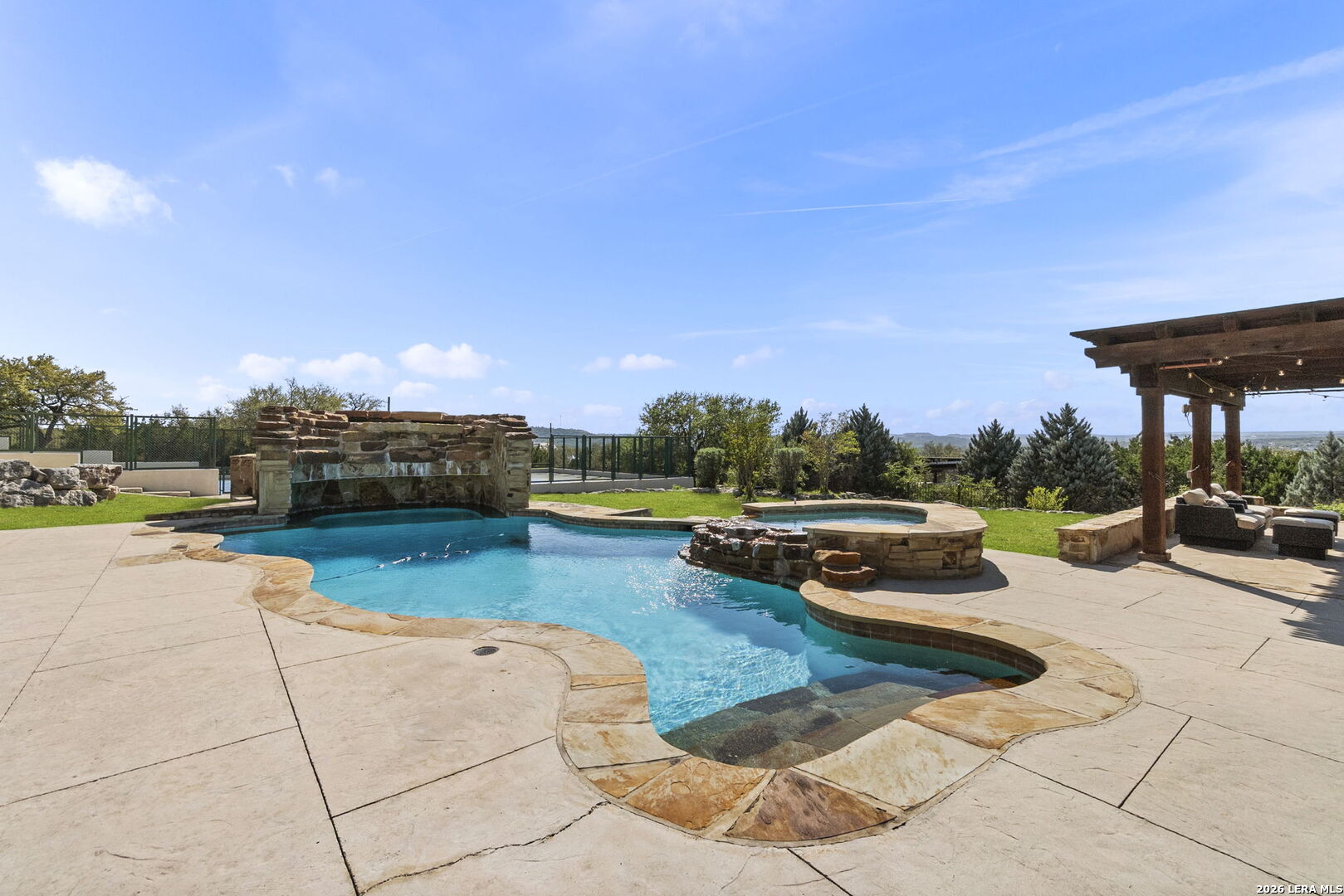 6762 MANOR HL