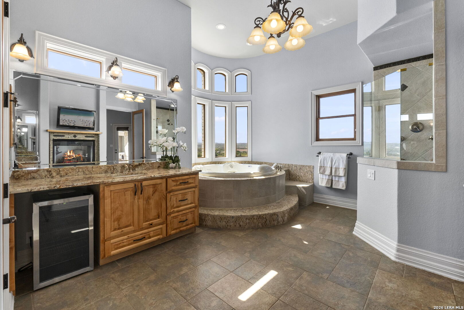 6762 MANOR HL