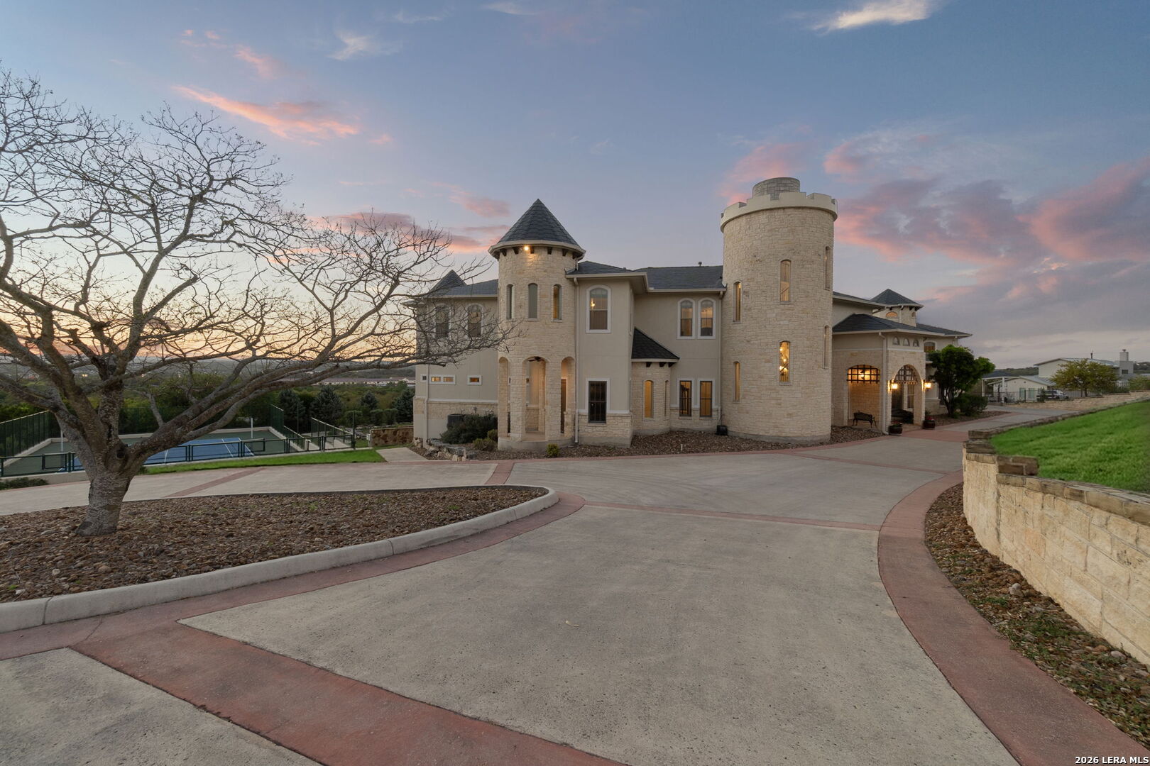 6762 MANOR HL