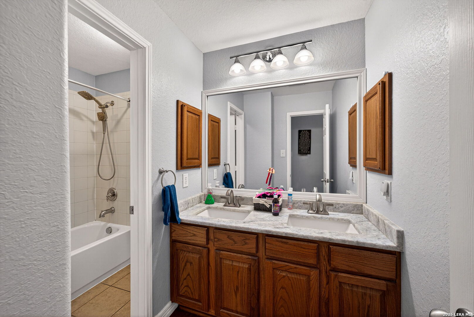 8715 Rancho De Taos