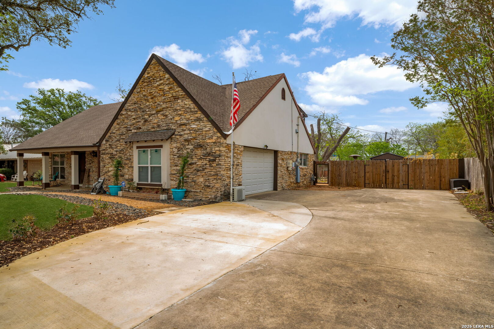 450 SPACEWAY DR