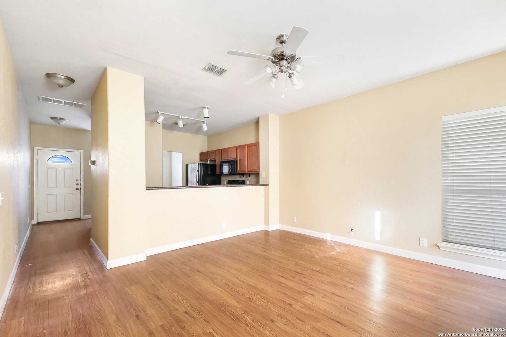 6223 W JOLIE CT