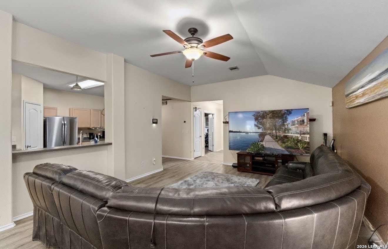 1427 Kingsbridge