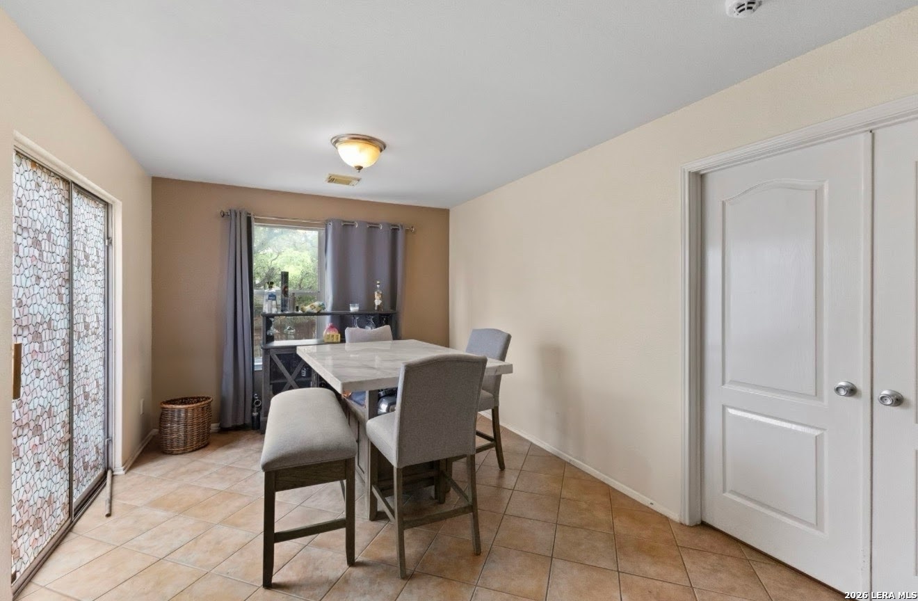 1427 Kingsbridge