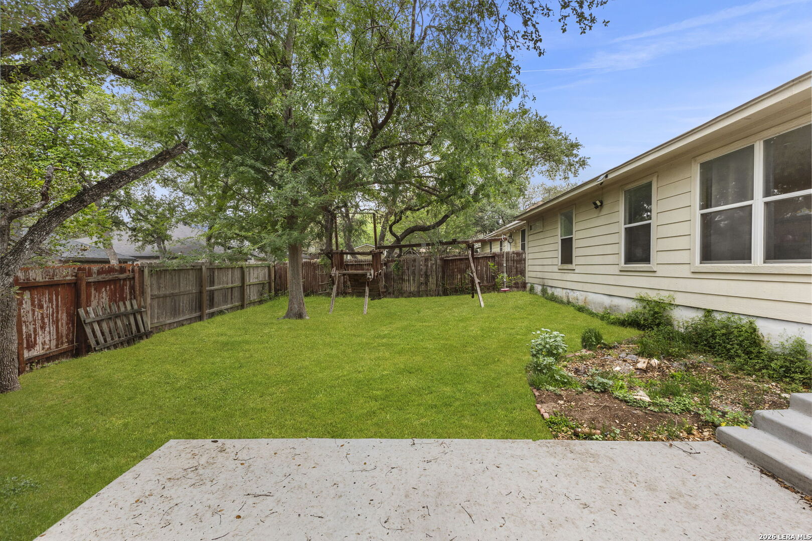 1427 Kingsbridge