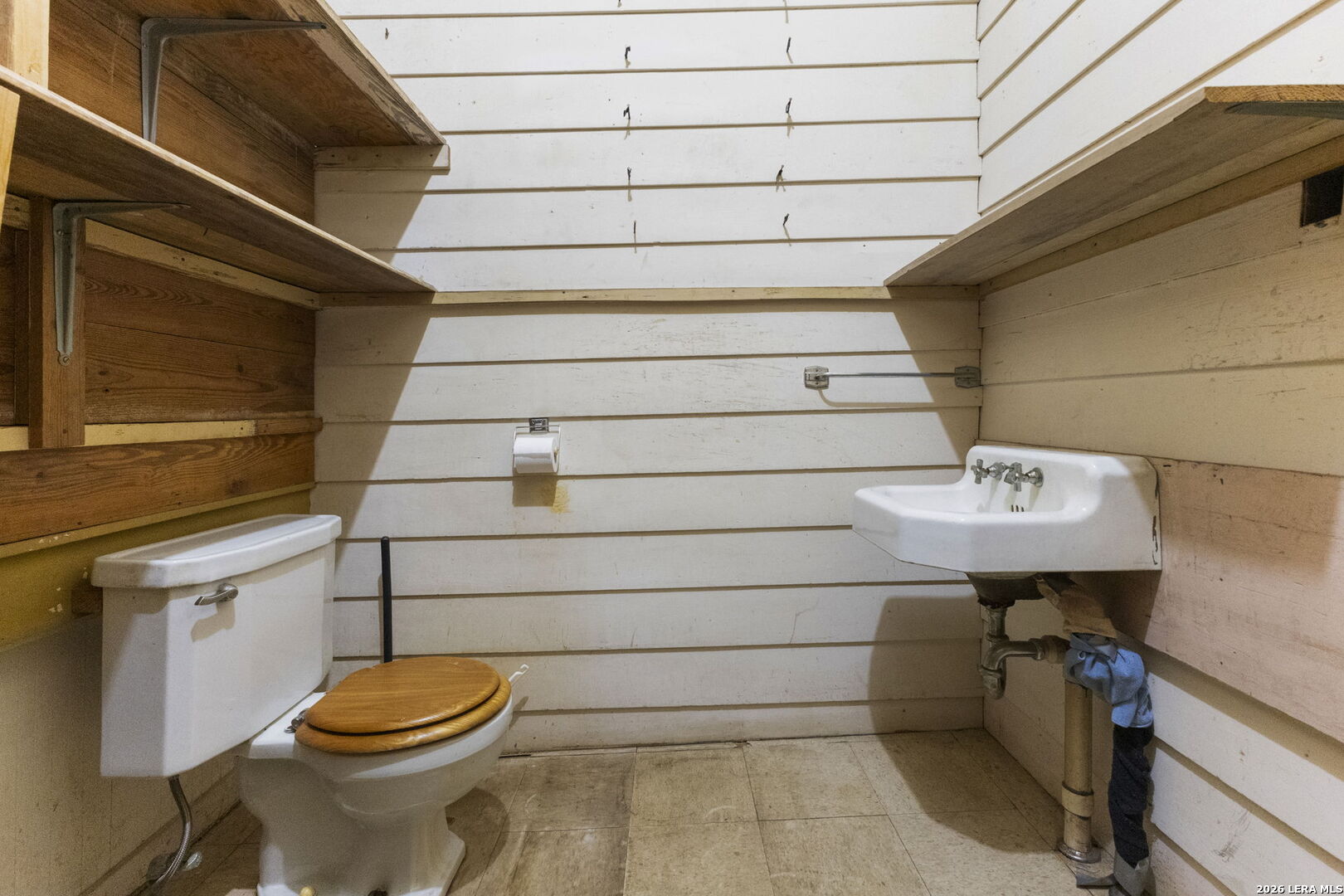 1375 W SAN ANTONIO ST