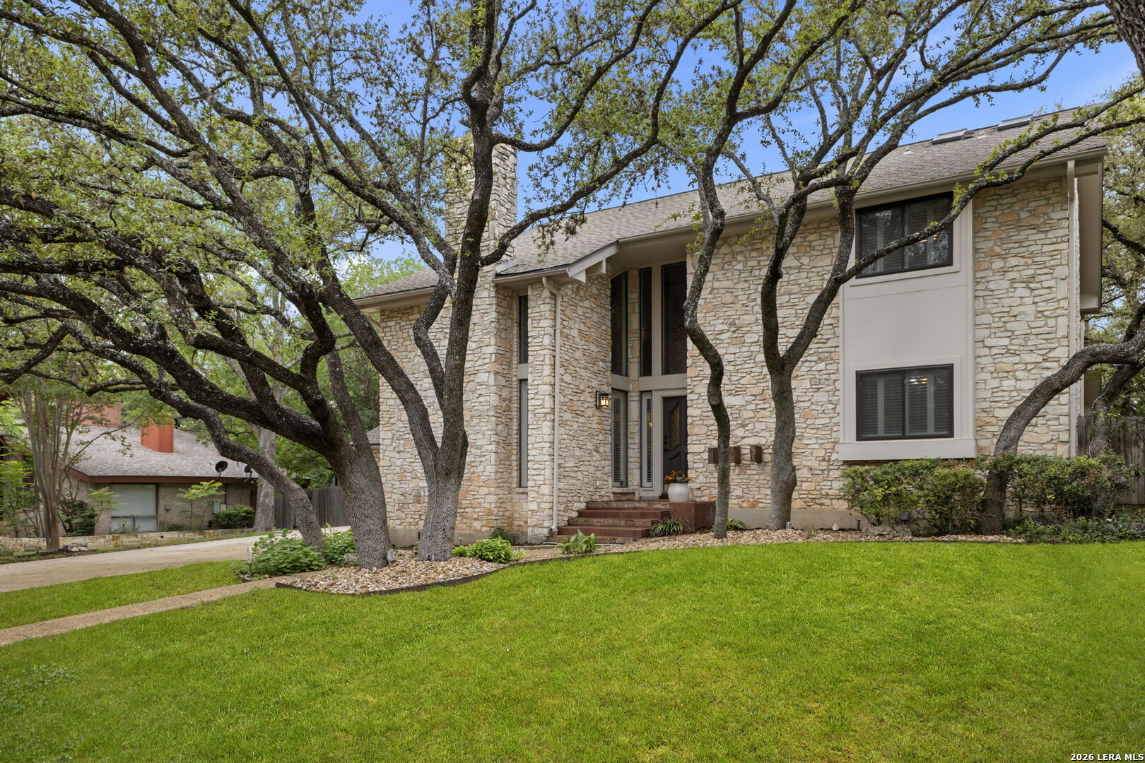 3515 Hunters Circle