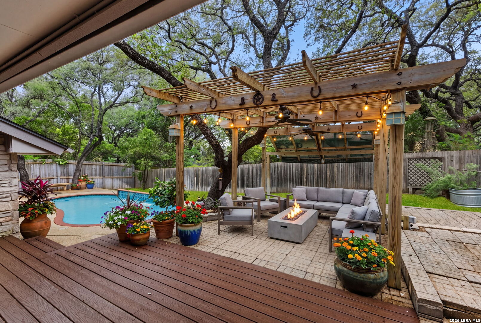 3515 Hunters Circle