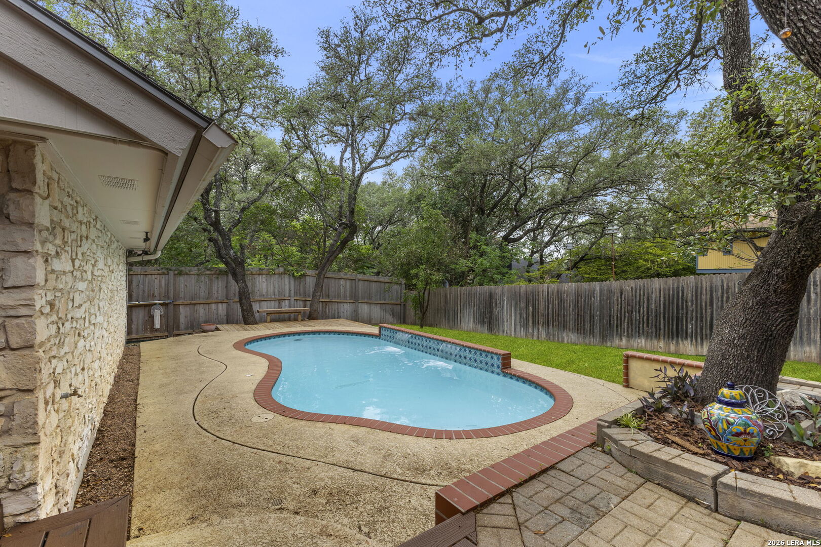 3515 Hunters Circle