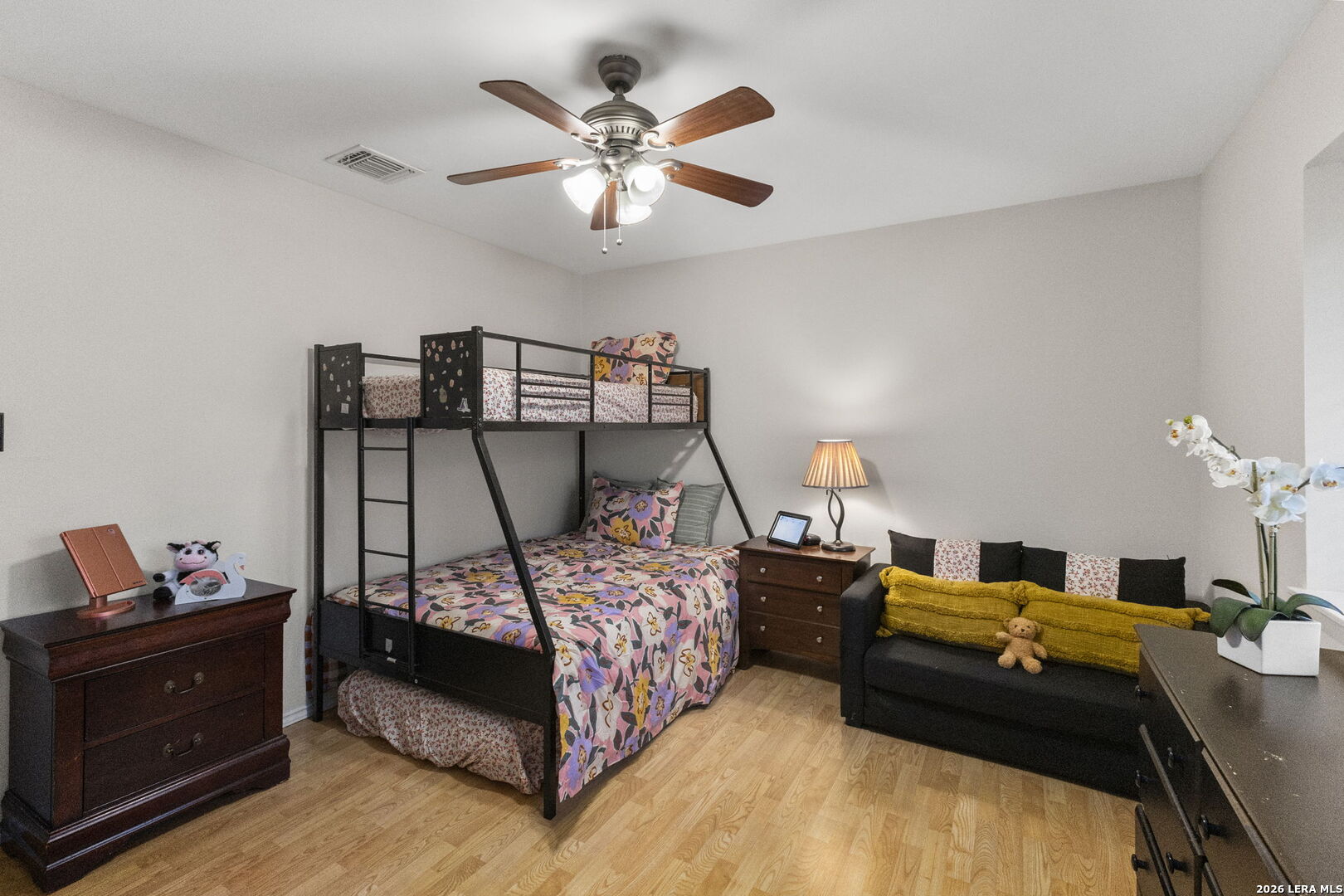 3515 Hunters Circle
