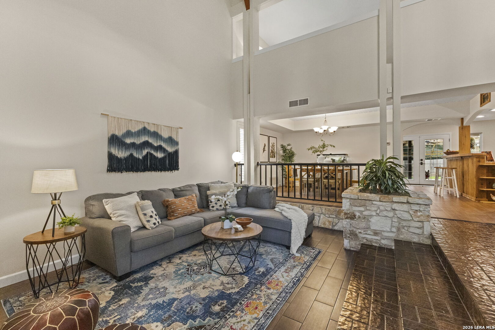 3515 Hunters Circle