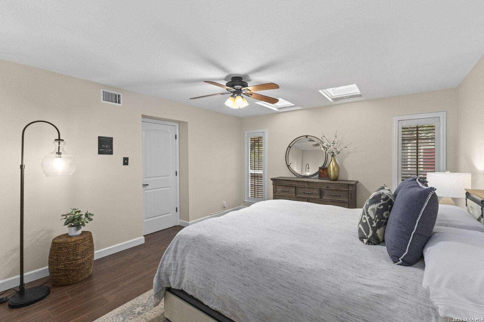 3515 Hunters Circle
