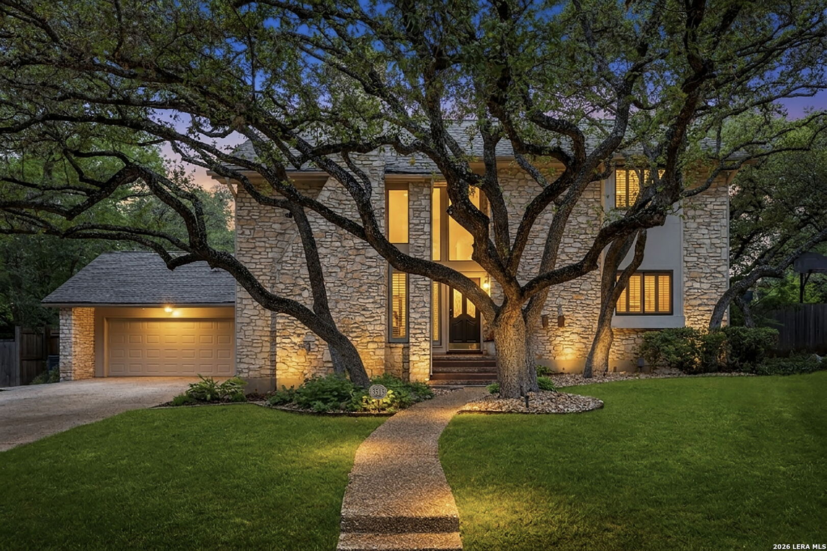 3515 Hunters Circle