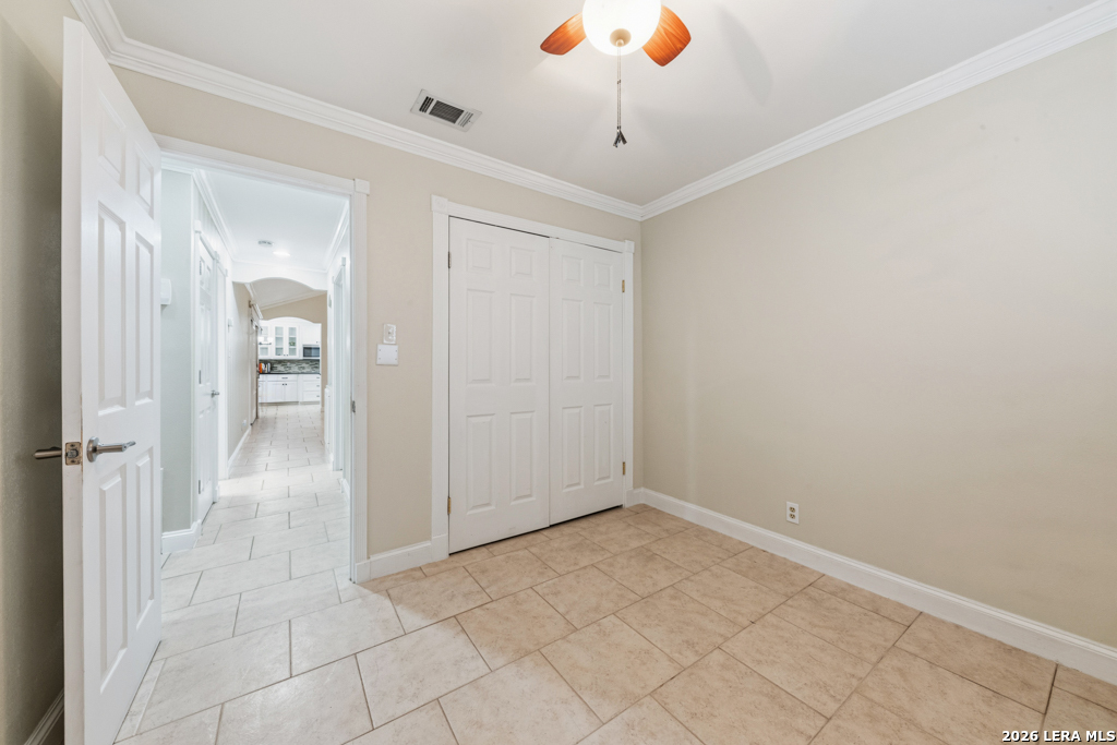 5010 CRESTWOOD DR