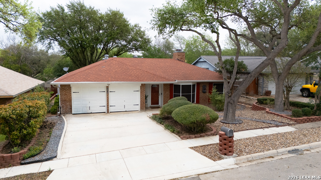 5010 CRESTWOOD DR