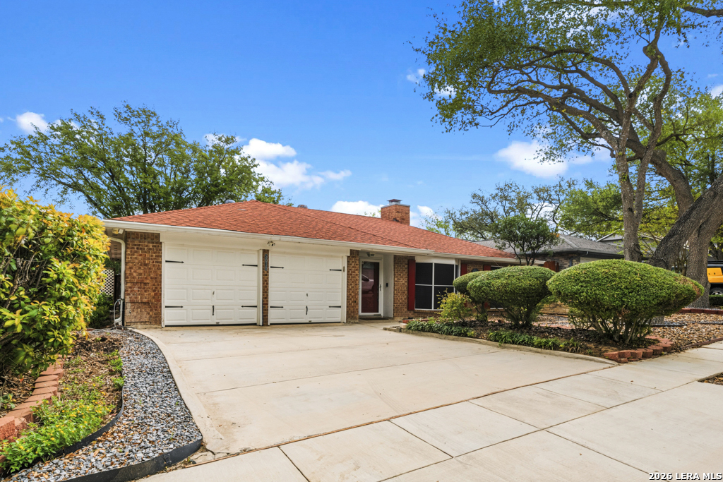 5010 CRESTWOOD DR