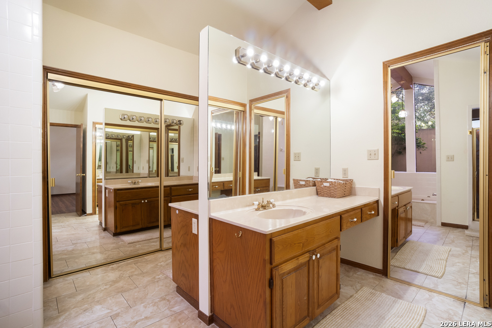 13137 Hunters Ledge