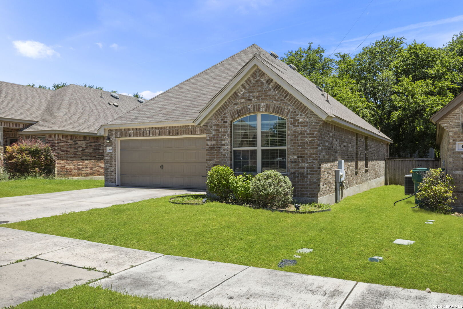 369 DERBY DR