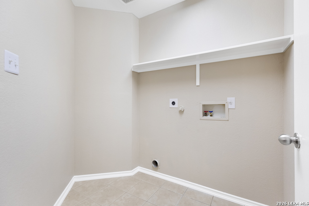 6526 Charles Field
