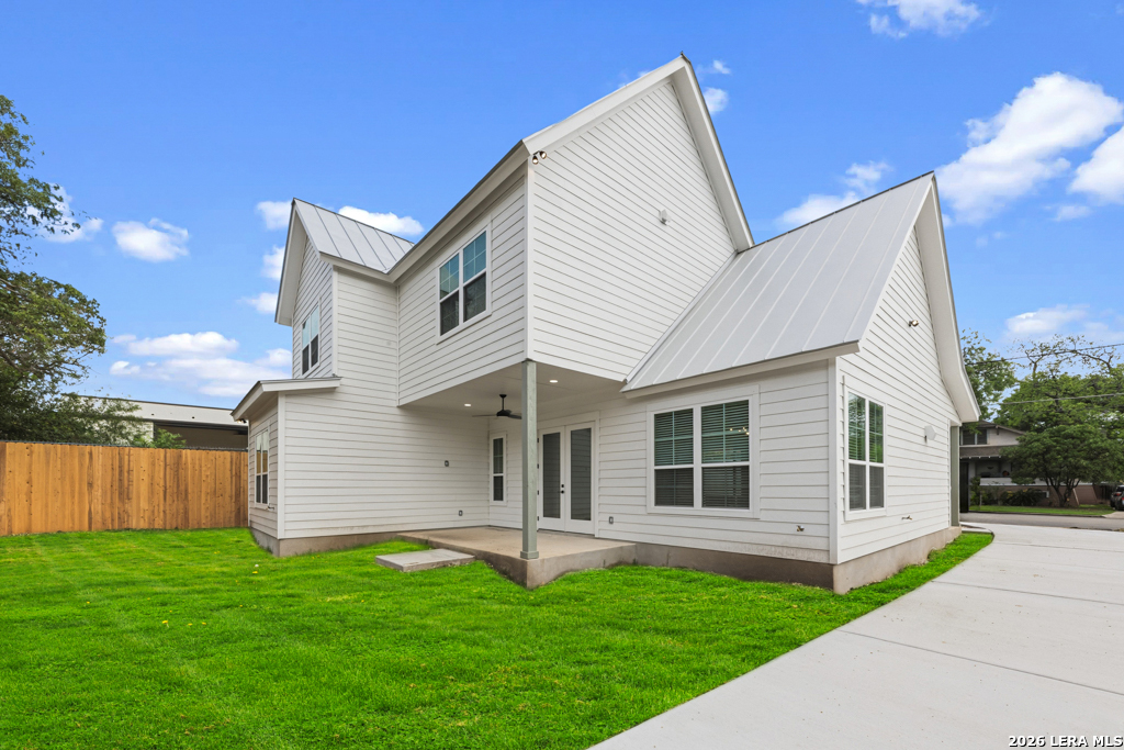 158 S ACADEMY AVE