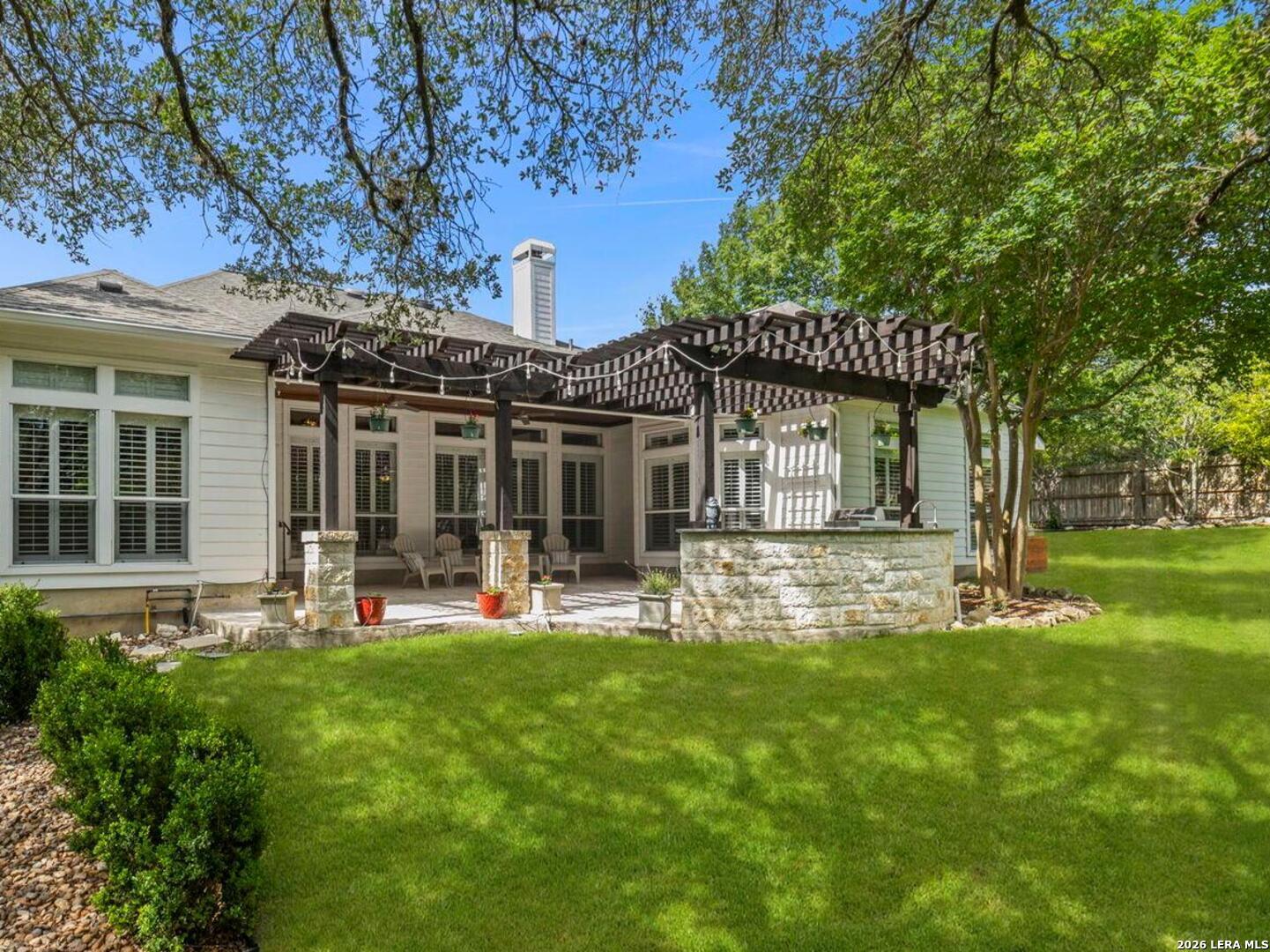 8511 Monument Oak