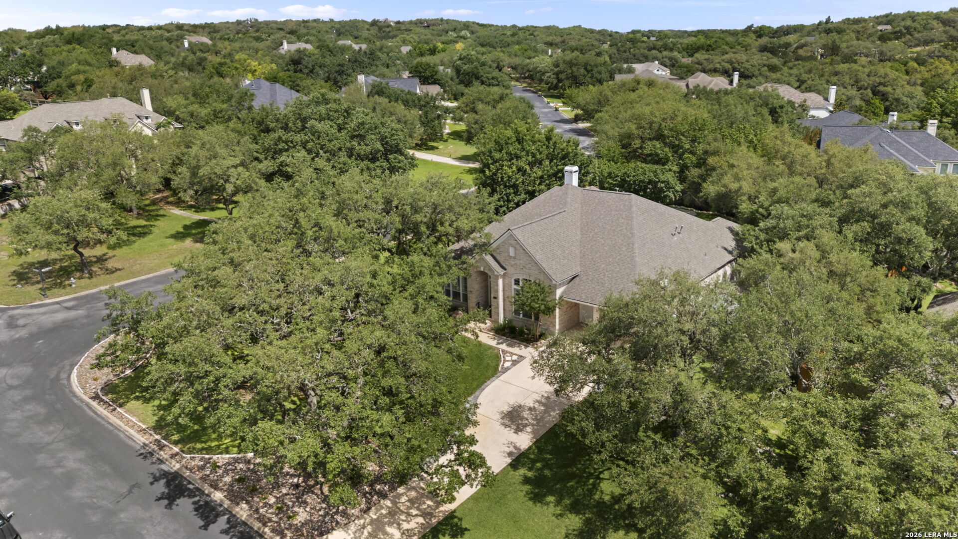 8511 Monument Oak