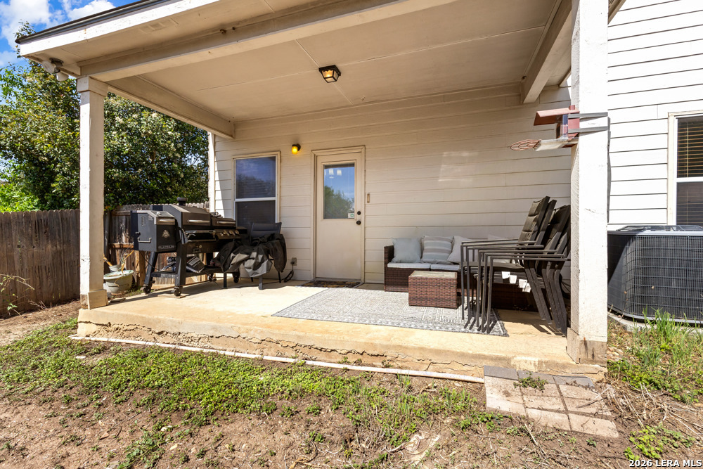 823 Creek Pebble