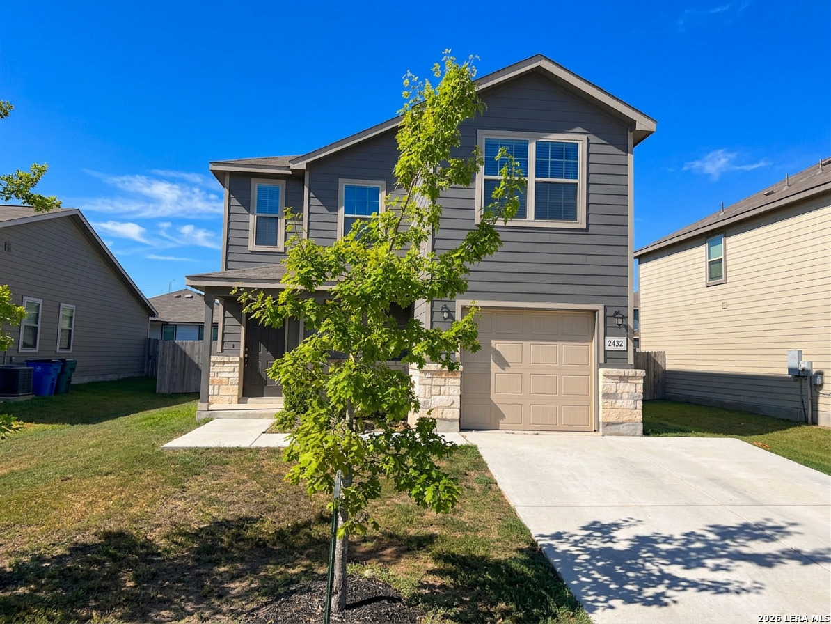 2432 Ayers Dr